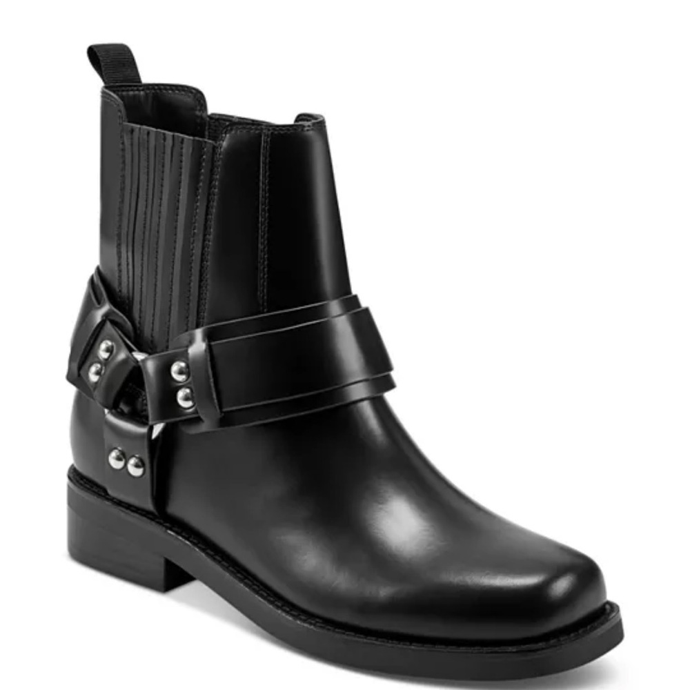 Marc Fisher LTD.
Women's Mizzie Moto Boots